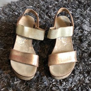 OTBT gold wedges
